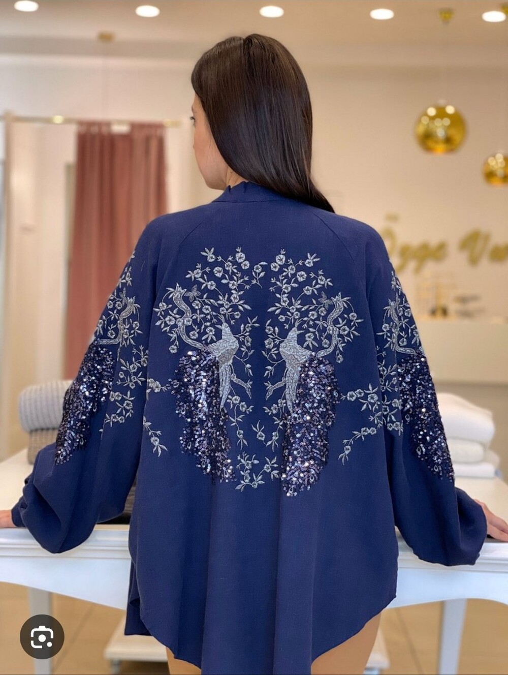 Orfeo Negro | Embroidered oversized navy peacock kimono